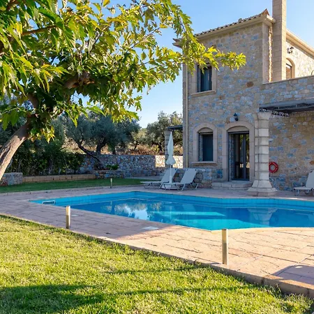 Trochalo Villa *
