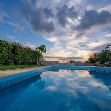 Trochalo Villa