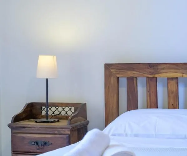 Trochalo Willa Stoúpa